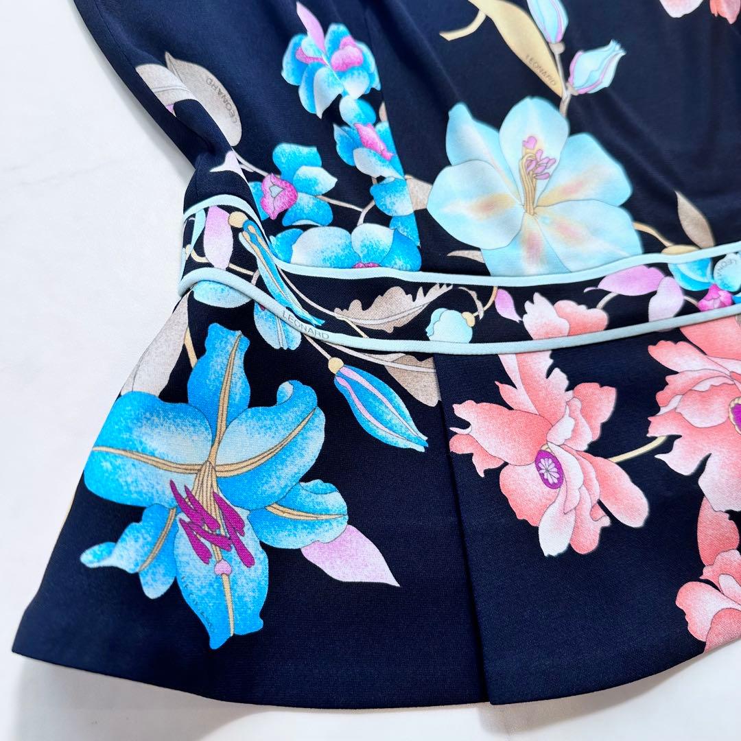 現行タグ XL相当✨レオナール カンカン素材 ペプラム トリム 花柄 黒 42