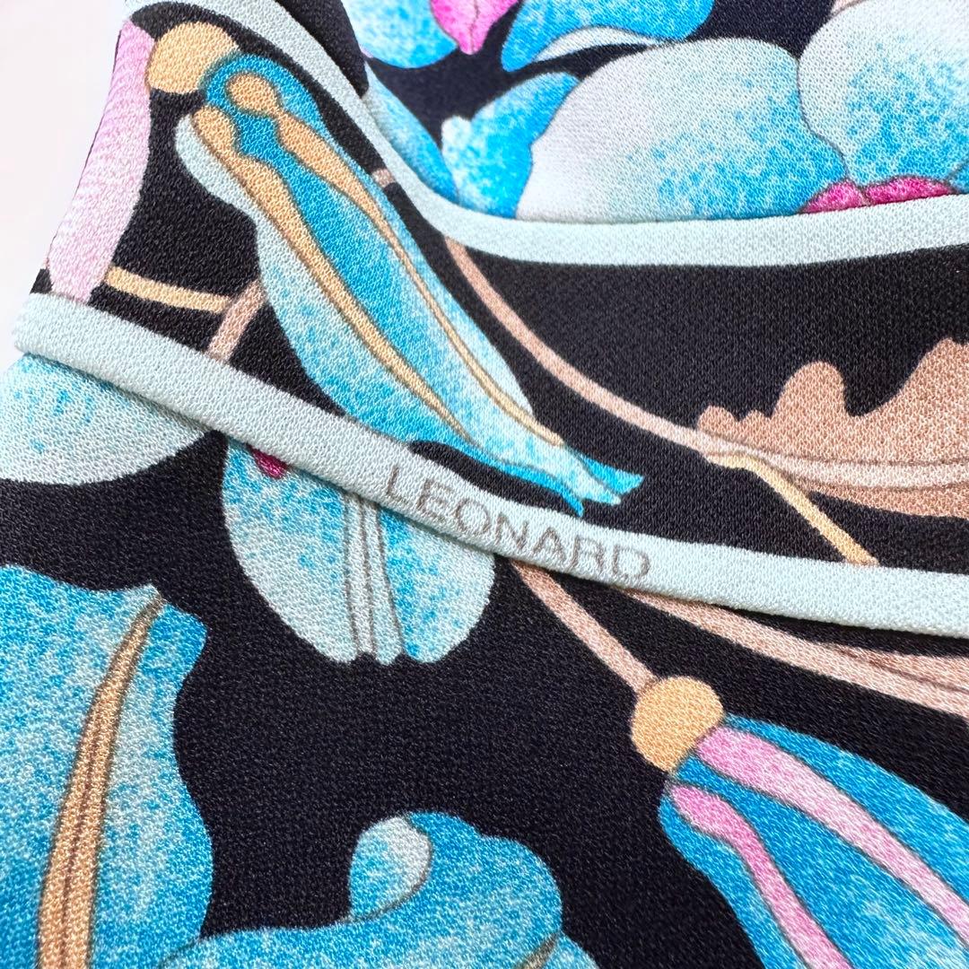 現行タグ XL相当✨レオナール カンカン素材 ペプラム トリム 花柄 黒 42