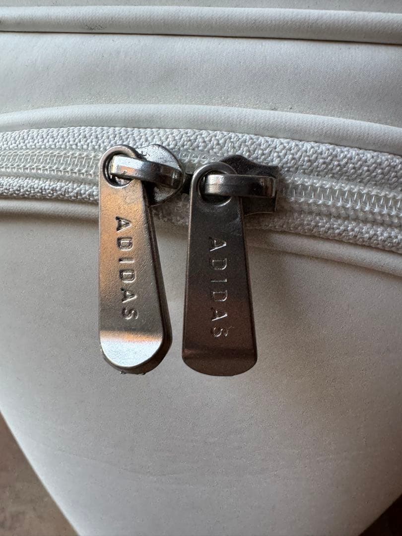 希少　adidas アディダス　ゴルフ　レディース　キャディーバッグ　ホワイト