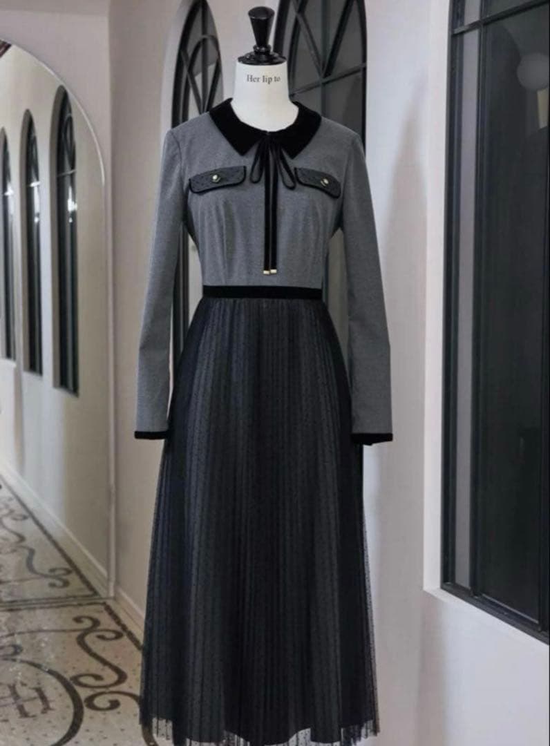 Garnier Pleated Dress ワンピース　herlipto