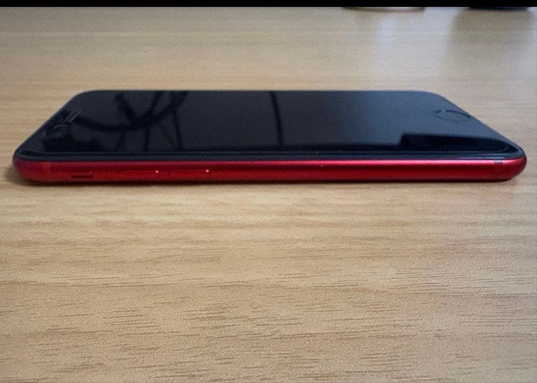 【美品】Apple iPhone SE (第2世代) PRODUCT(RED)