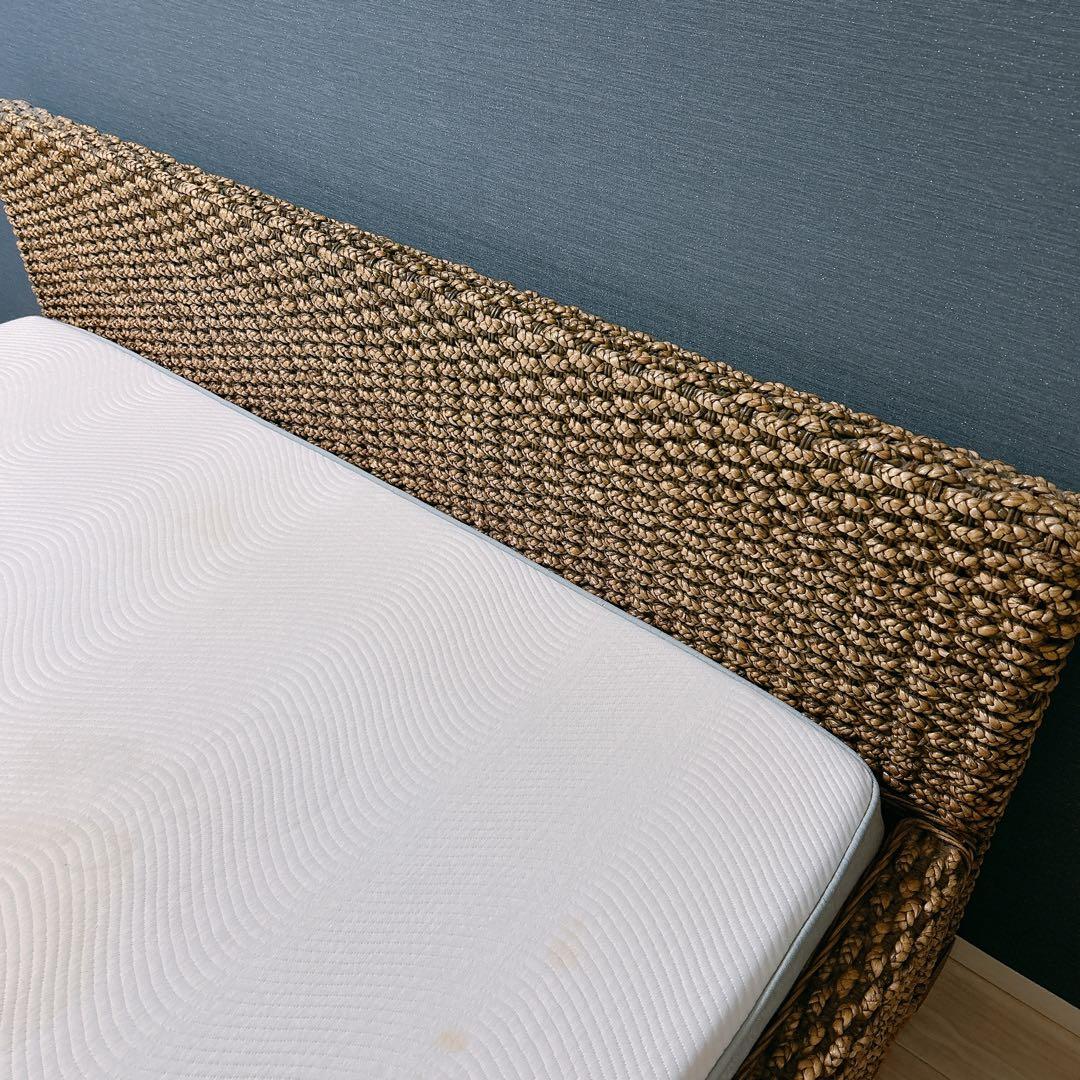 【りょう】ウォーターヒヤシンスベッドフレーム