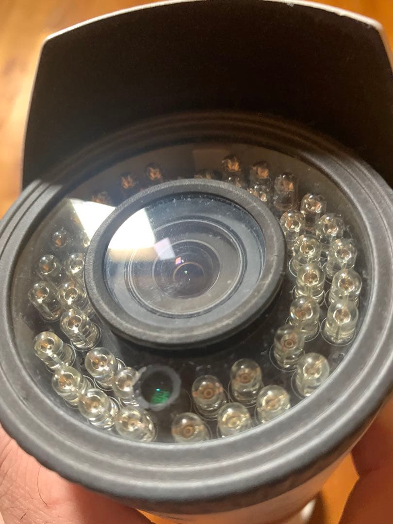 塚本無線の200万画素　防水防犯カメラと録画機セット