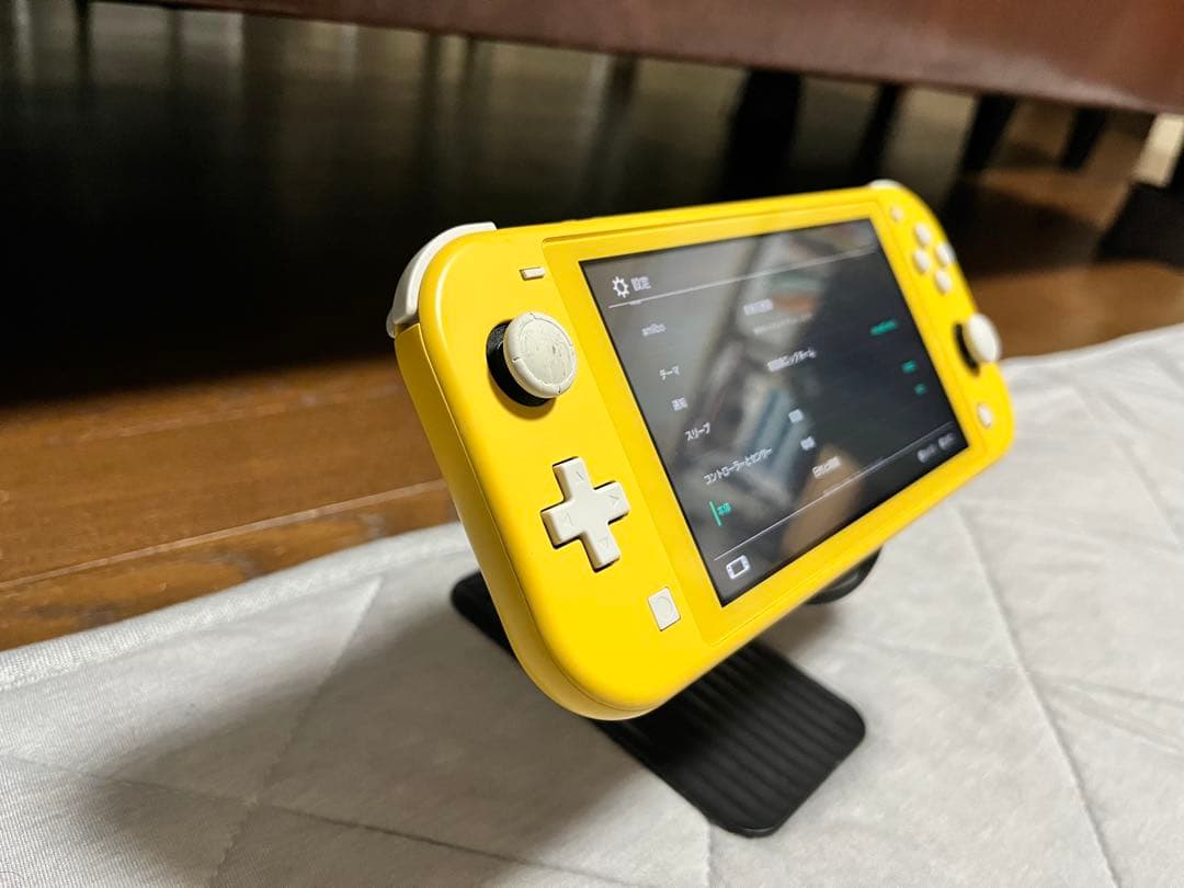 任天堂Switch Lite イエロー　2020年製 ⭐️即購入歓迎⭐️　値下げ不可
