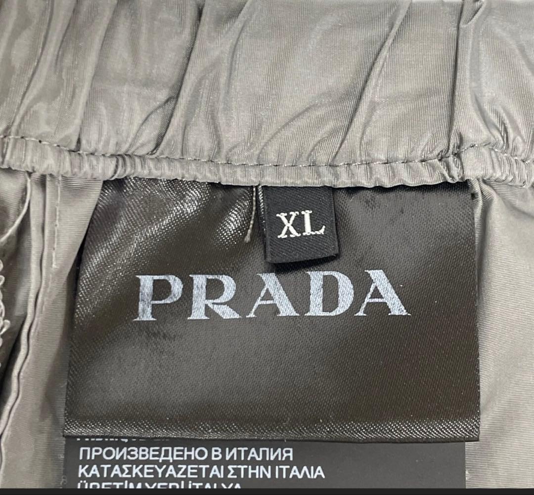 PRADA グレー ナイロン XL ワイドパンツ