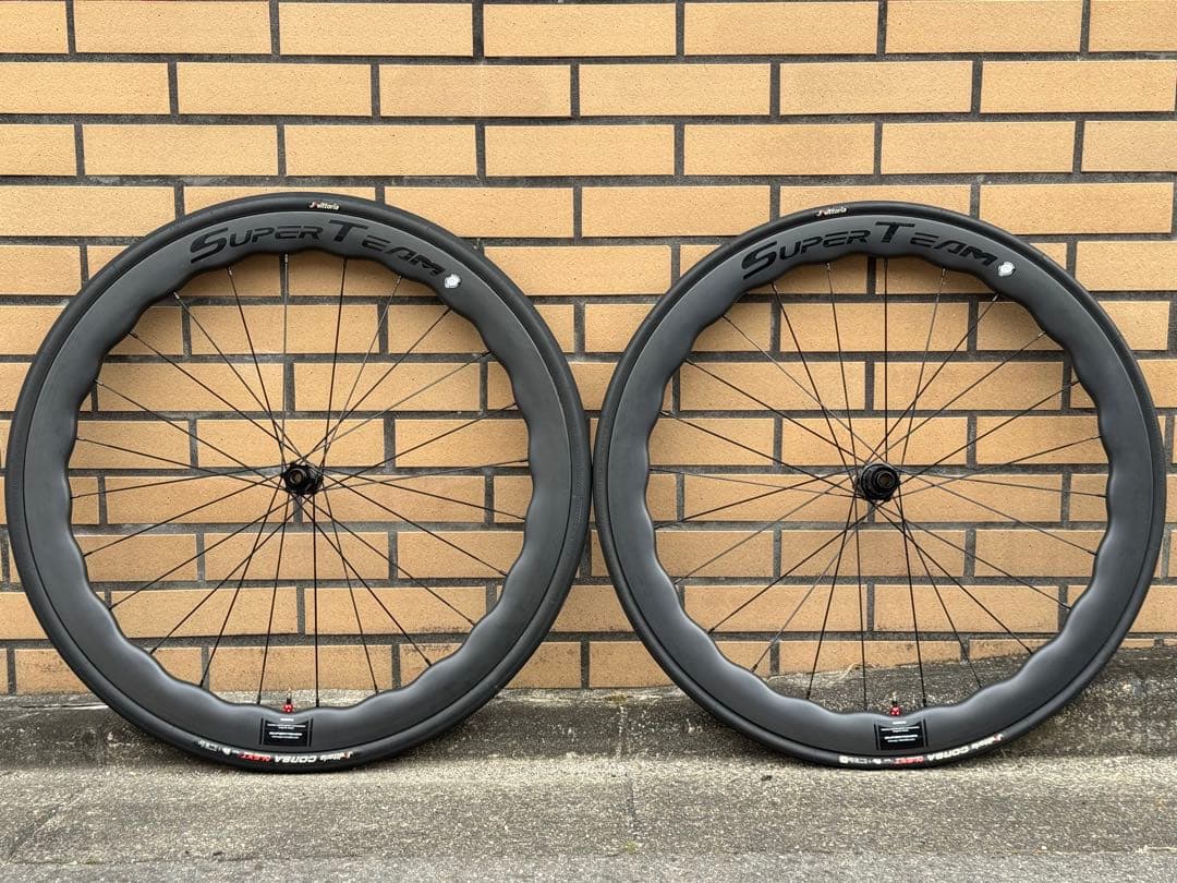 スーパーチーム　カーボンホイール　ディスク　ロードバイク　ウェーブホイール