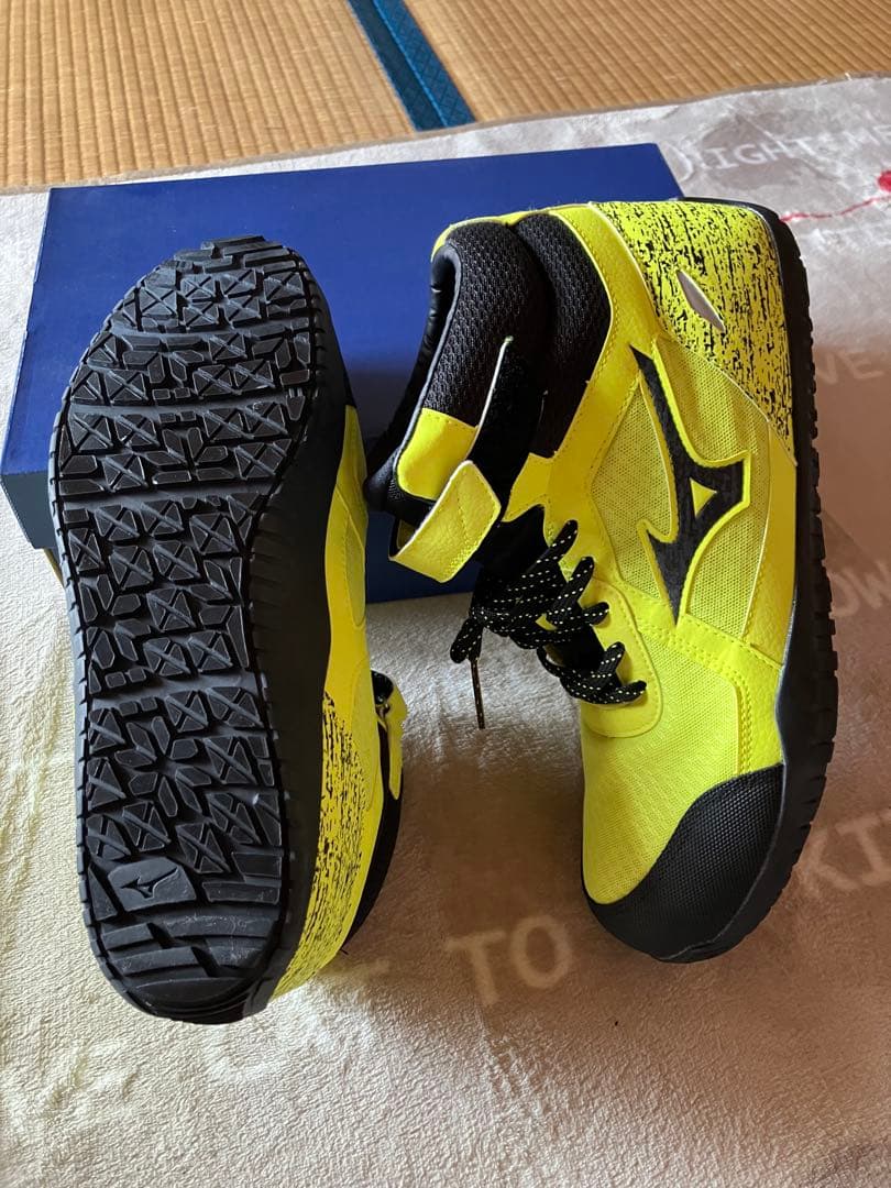 安全靴 ミズノ Mizuno 蛍光イエロー ハイカット靴 28.0 EEE
