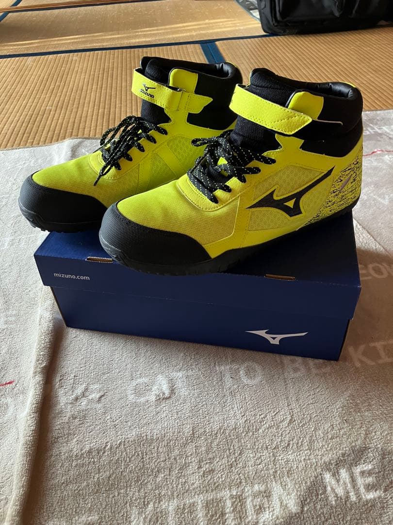 安全靴 ミズノ Mizuno 蛍光イエロー ハイカット靴 28.0 EEE