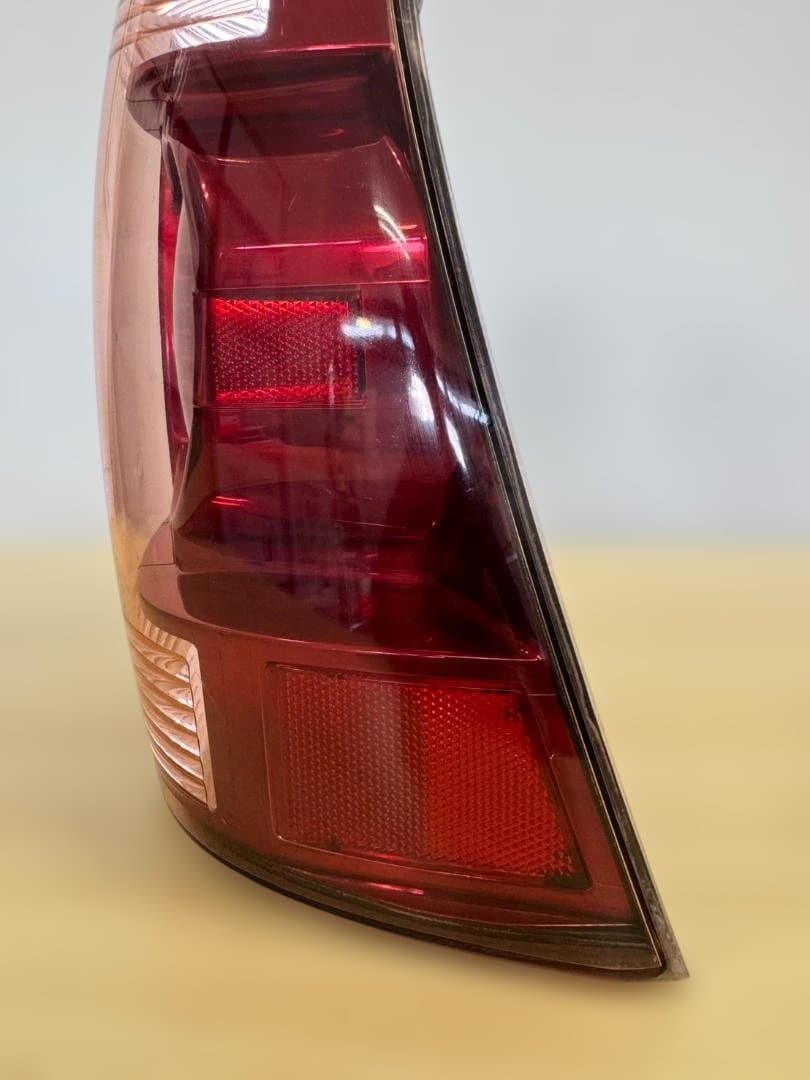 ハイラックス サーフ トヨタ 純正 テールランプ 左右 210 215