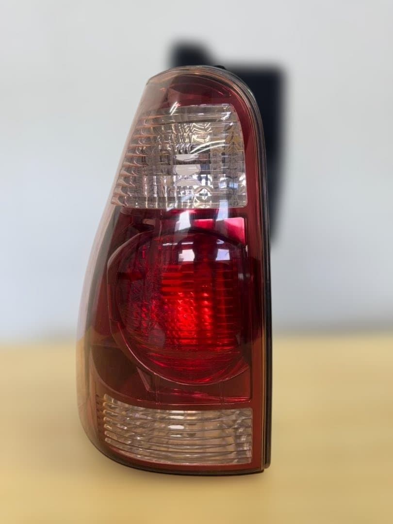 ハイラックス サーフ トヨタ 純正 テールランプ 左右 210 215