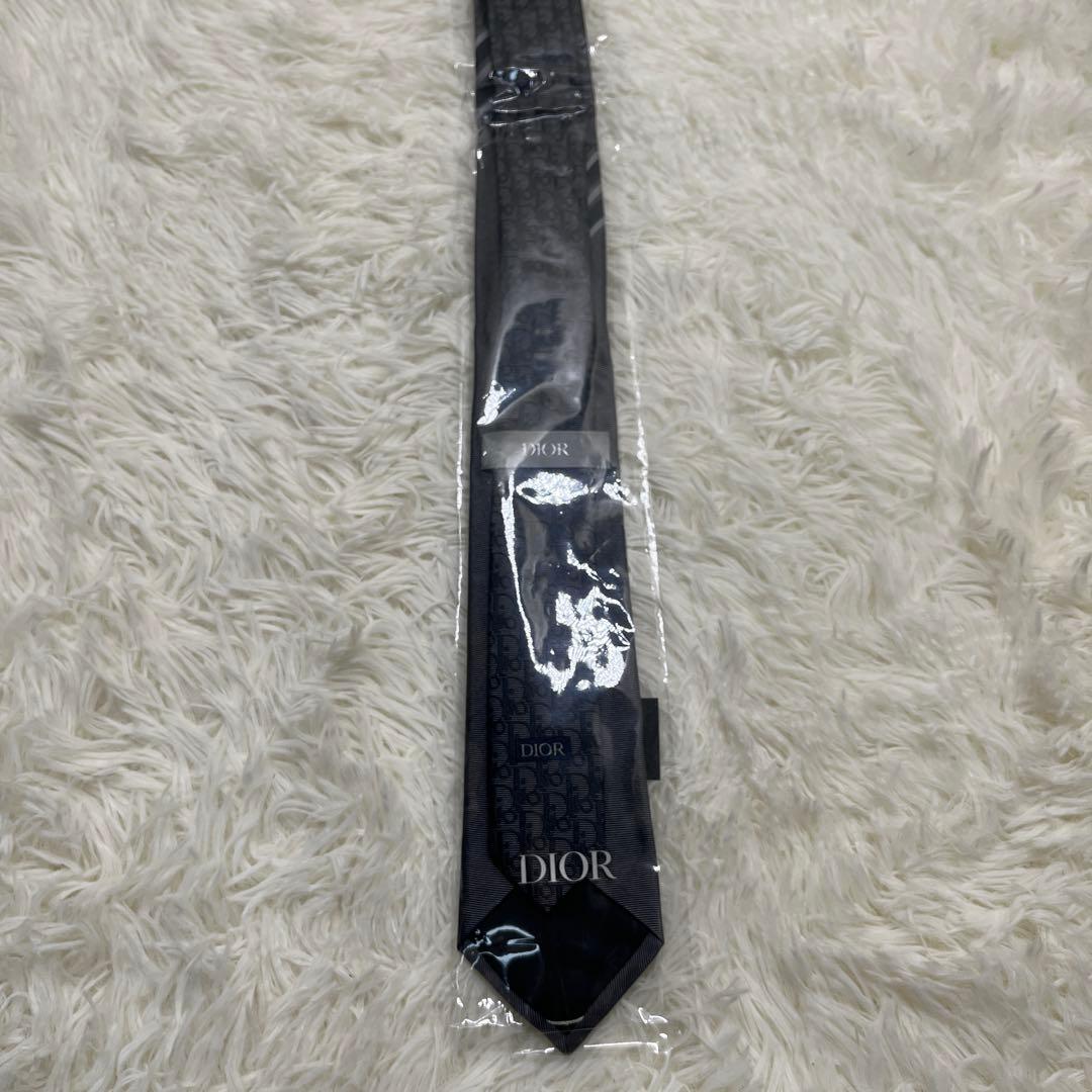 【未使用】DIOR ディオール ネクタイ 紺 トロッター　シルク ナロータイ