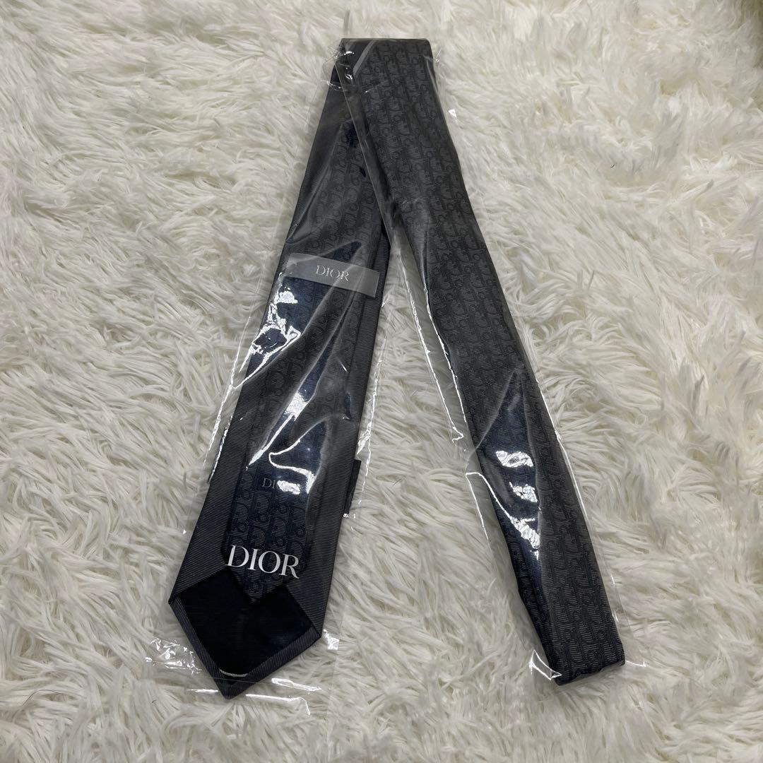 【未使用】DIOR ディオール ネクタイ 紺 トロッター　シルク ナロータイ