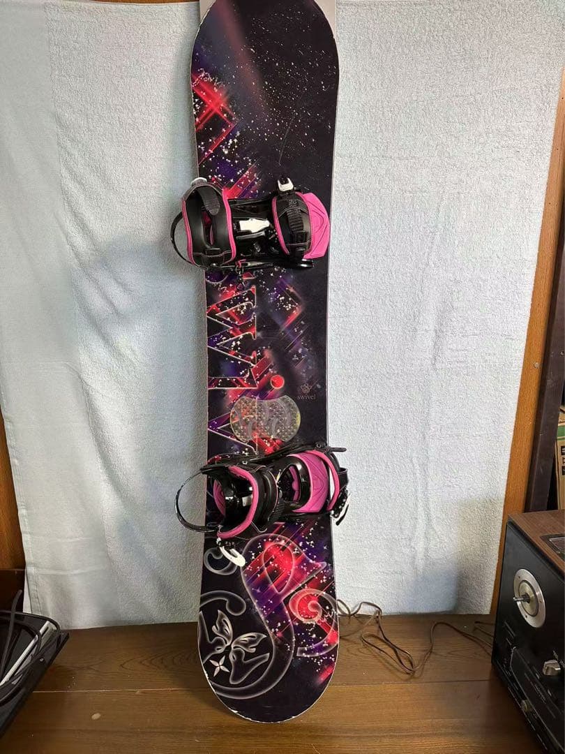 SWIVEL スノボー　140センチ　ビンディングM