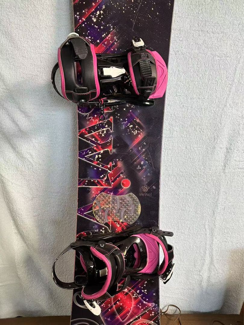 SWIVEL スノボー　140センチ　ビンディングM