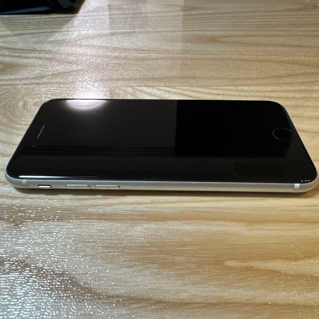 iPhone SE2 64GB ホワイト ジャンク品