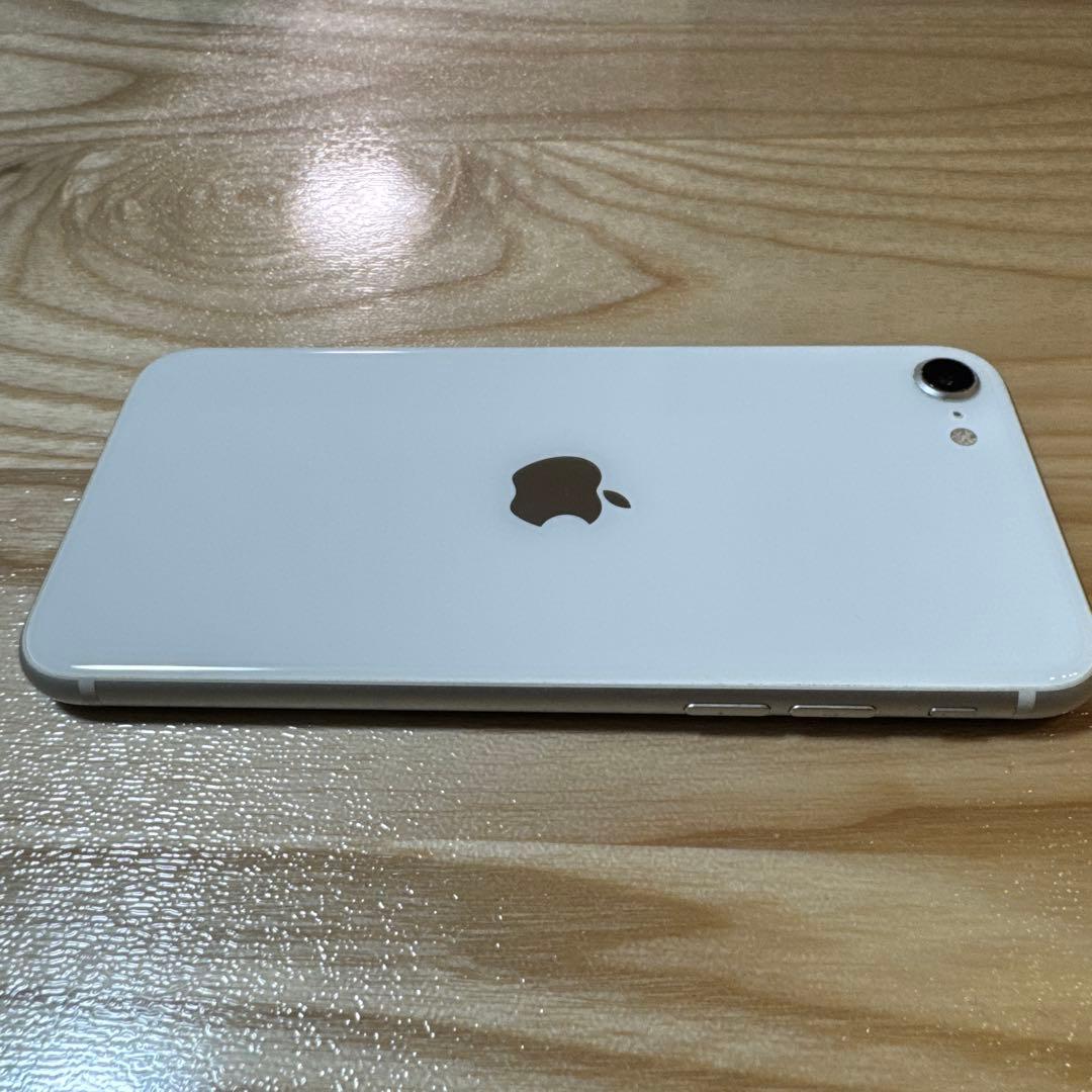 iPhone SE2 64GB ホワイト ジャンク品
