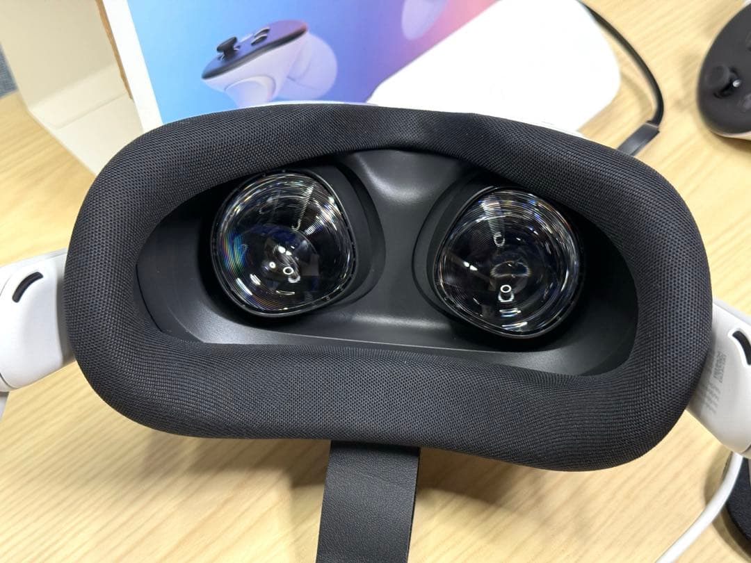 美品です　 Quest 3S 128GB VR KIWI バッテリー