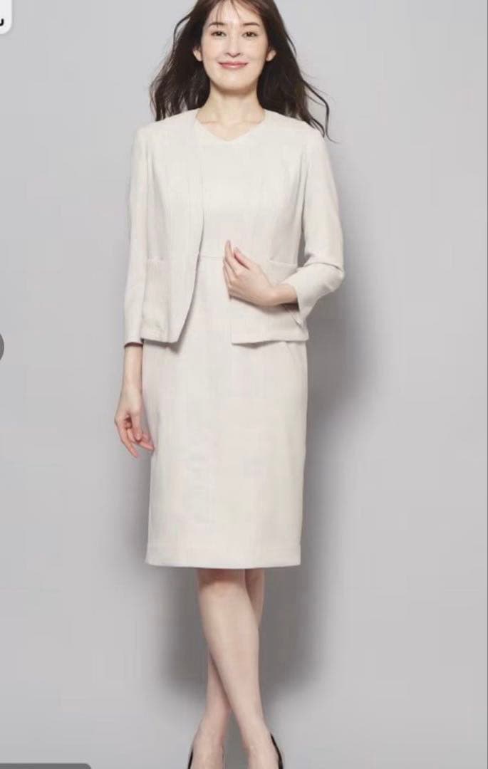 新品　クードシャンス　ノーカラーJKスーツ　36 ライトグレー