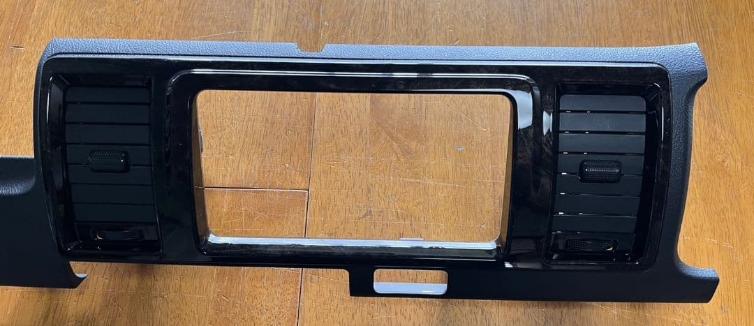 トヨタ ハイエース 200系 純正オーディオパネル