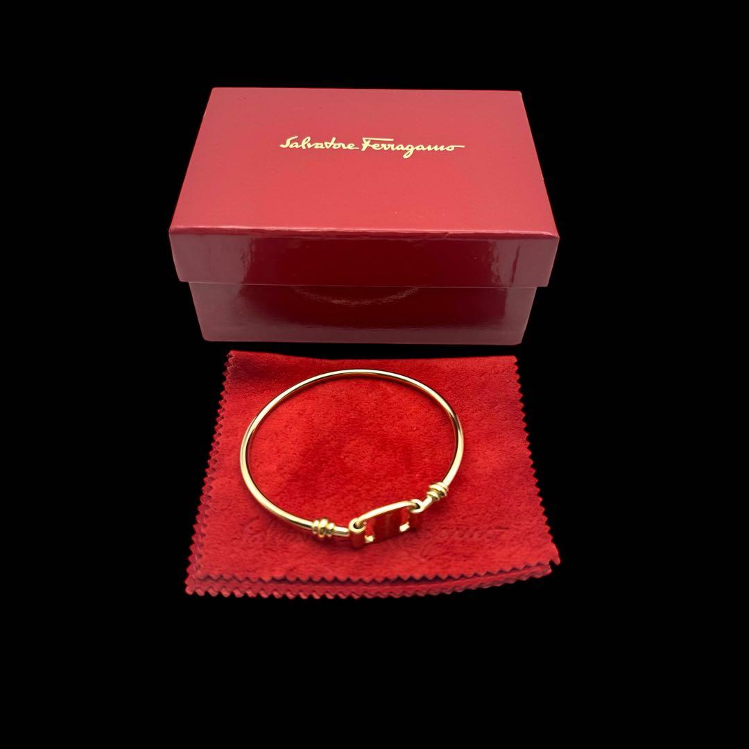 【新品未使用保管品】Ferragamo バングル・リストバンド/