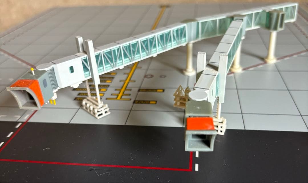 1/200用 空港ジオラマ エプロン［木製］PBB付き