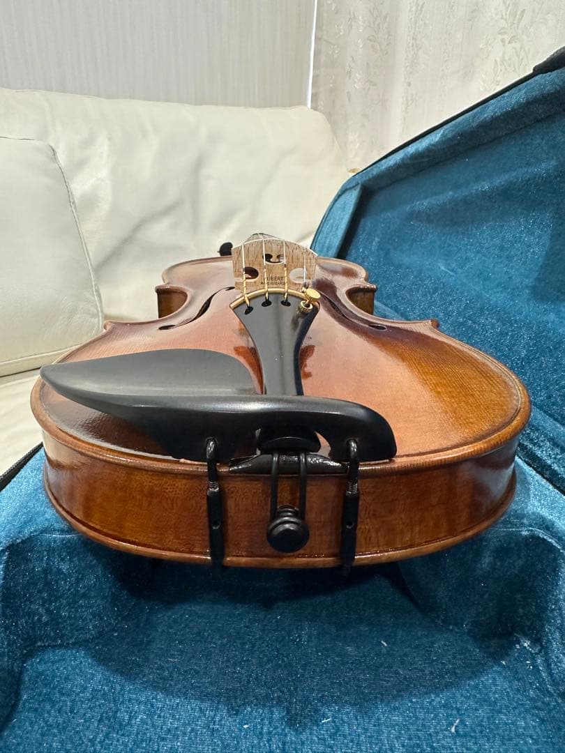 ルーマニア製 ［希少上位機種］バイオリン 4/4 2008年製 美品