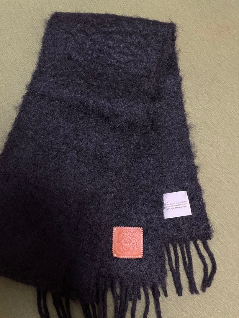 LOEWE 黒 マフラー　ロエベ(モヘア&ウールブレンド)ブラック スペイン製