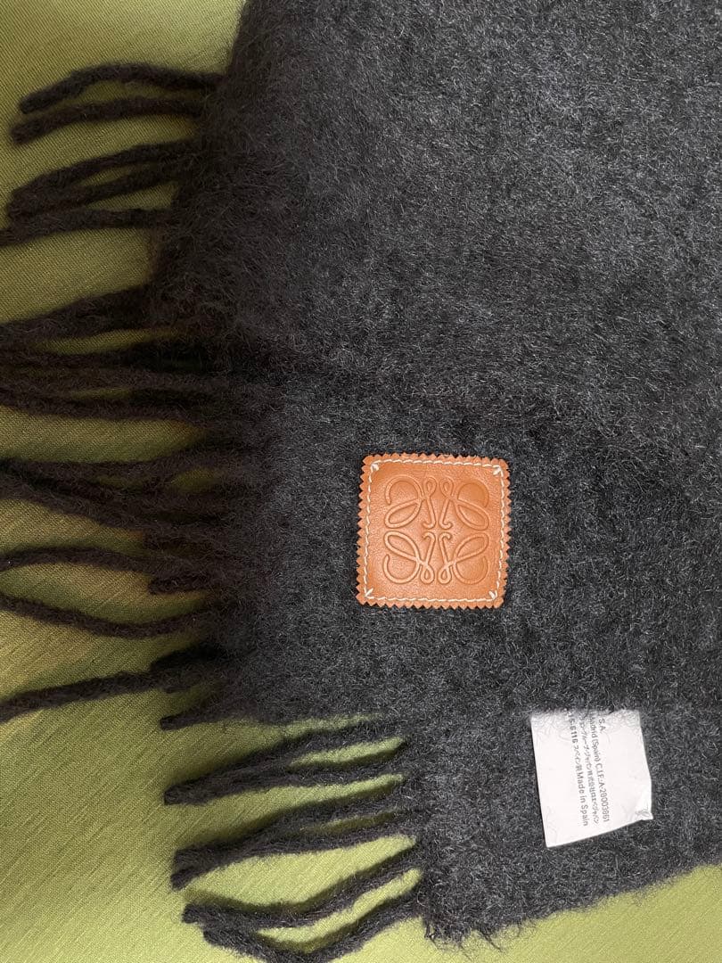LOEWE 黒 マフラー　ロエベ(モヘア&ウールブレンド)ブラック スペイン製