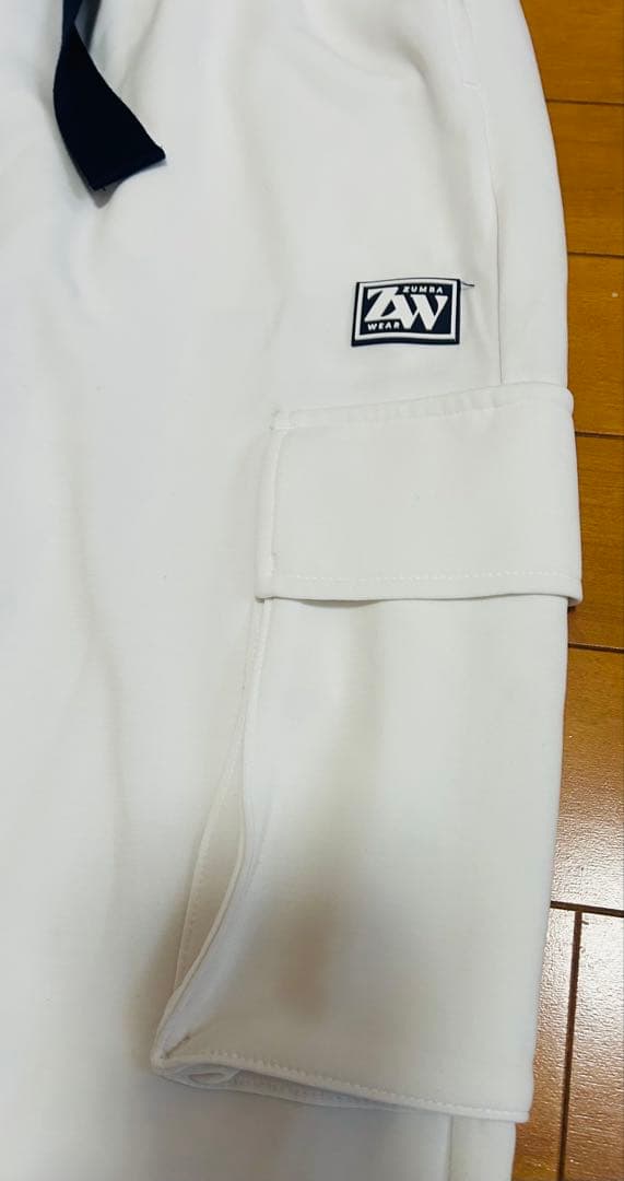 ZUMBA 正規品 カーゴパンツ 白