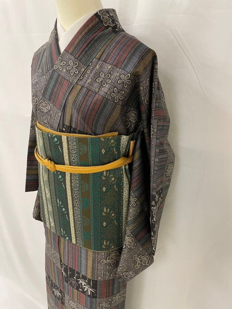 美品　正絹袷　恵大島織物謹製　本場大島紬単品(証紙付)