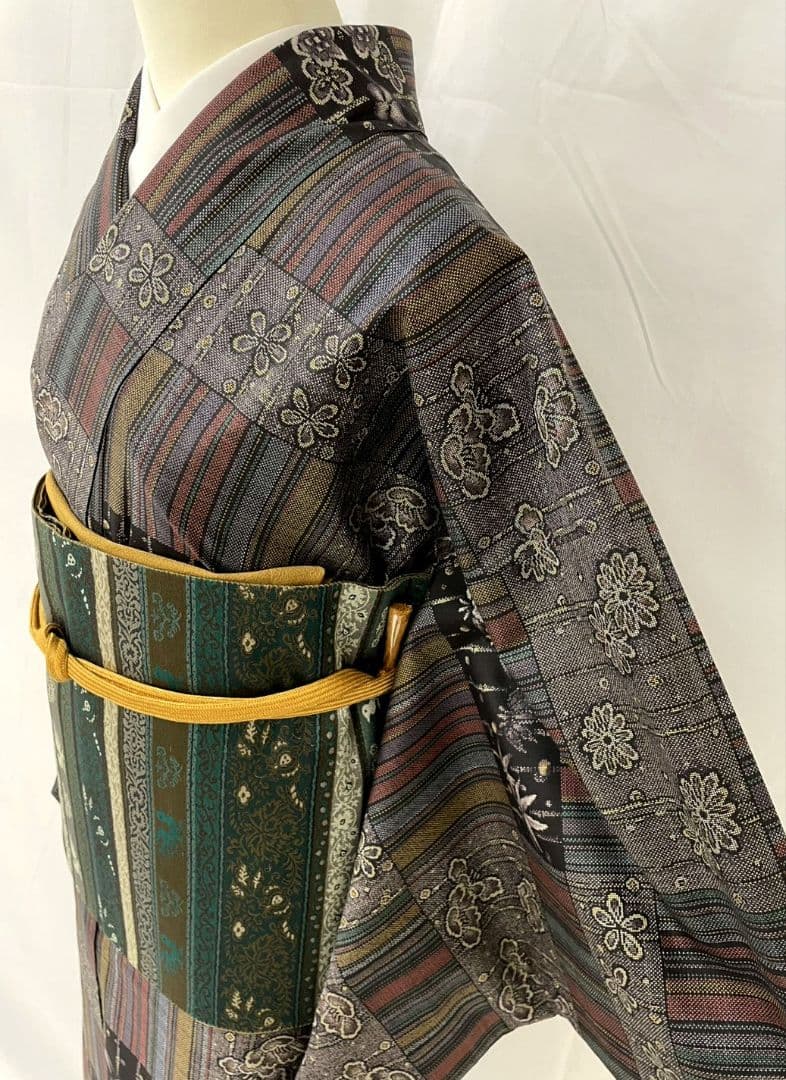 美品　正絹袷　恵大島織物謹製　本場大島紬単品(証紙付)