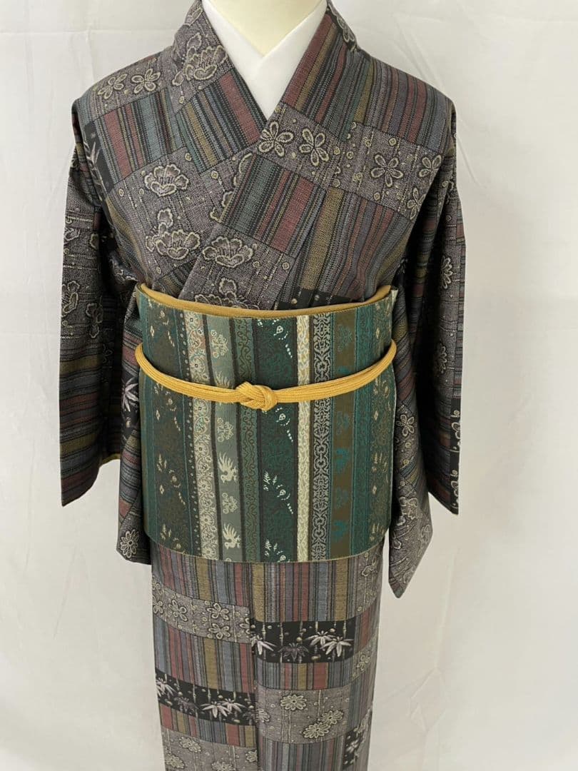 美品　正絹袷　恵大島織物謹製　本場大島紬単品(証紙付)