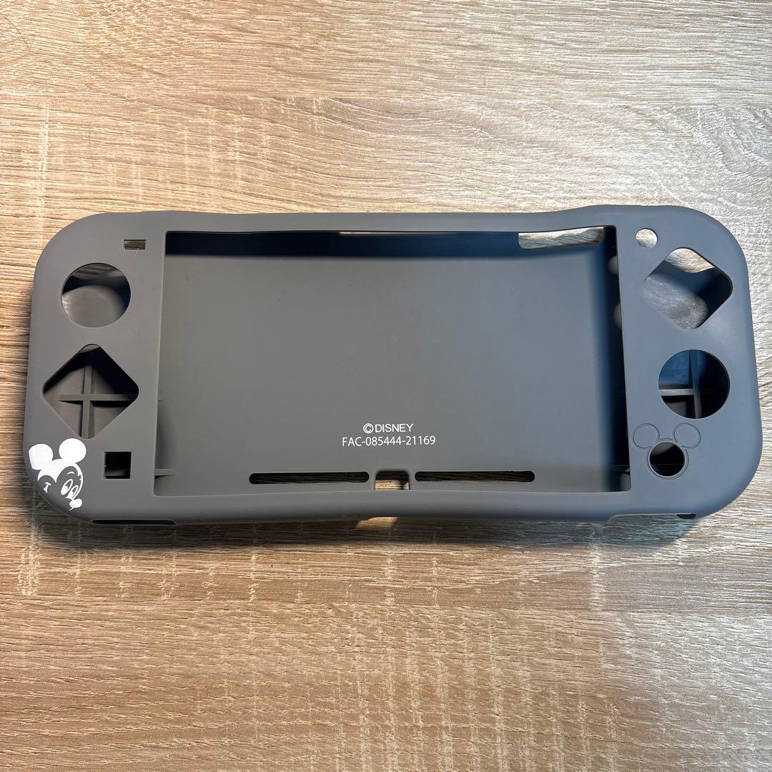 ニンテンドースイッチライト グレー ミッキーマウス ソフトケース付き