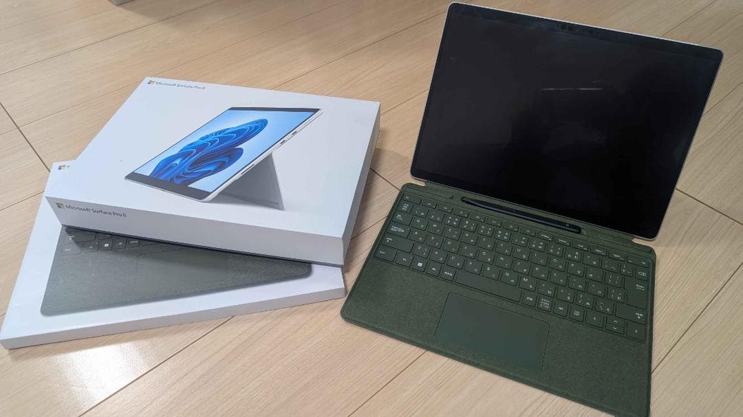Microsoft Surface Pro 8 【アクセサリ一式+Office】