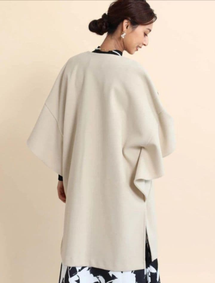 新品未使用　FENNEL　ノーカラー　フレアスリーブ　スプリング　コート　日本製