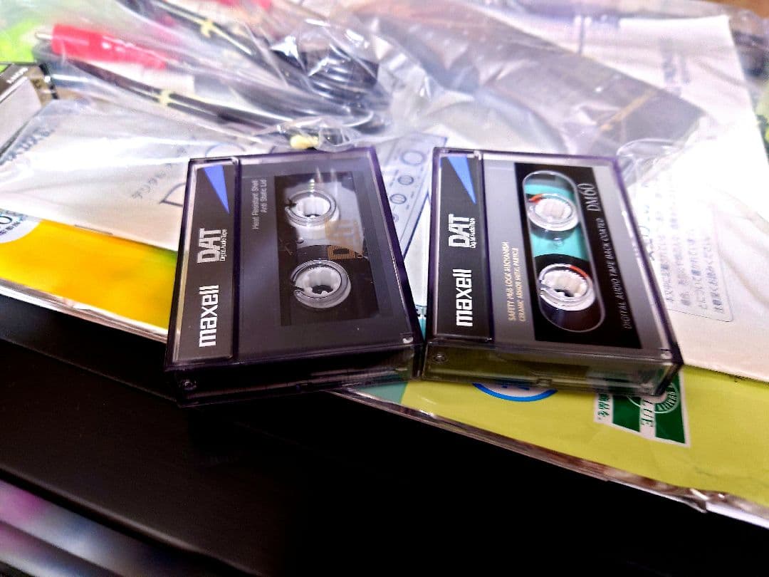 Pioneer D-05 DATデッキ（ジャンク）テープ2本付き。