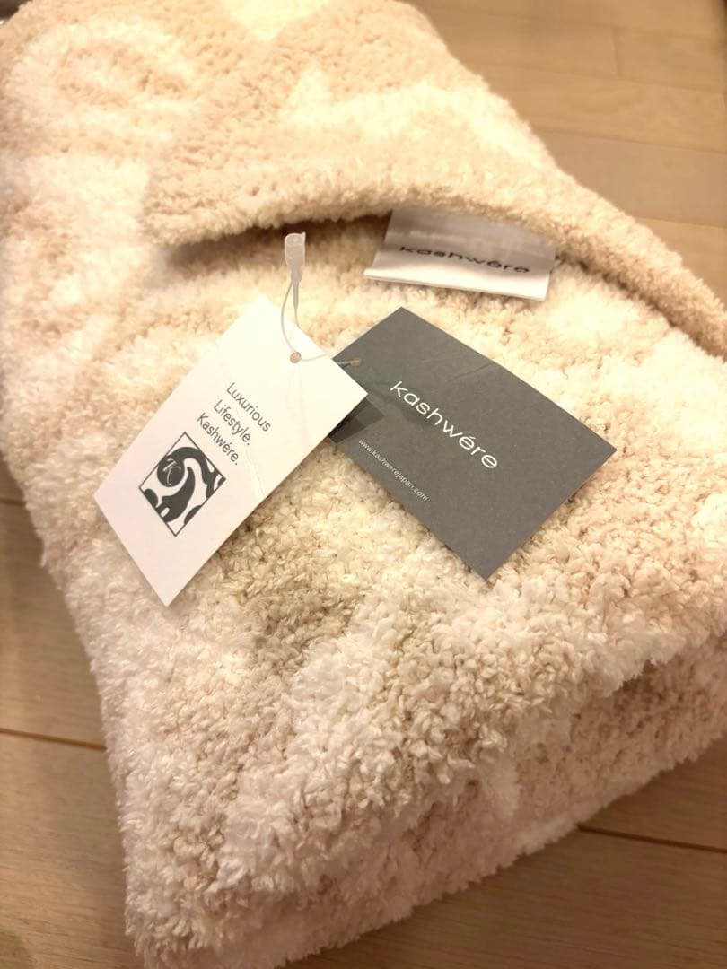 【新品タグ付】kashwere HALF BLANKET DAMASK