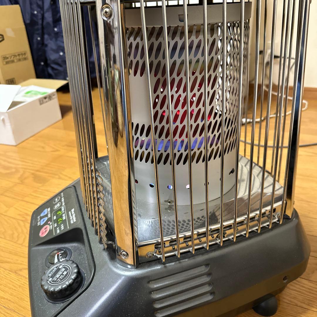 大型ですが超暖かい Blue-Heater ストーブ 【引き取りの方限定】