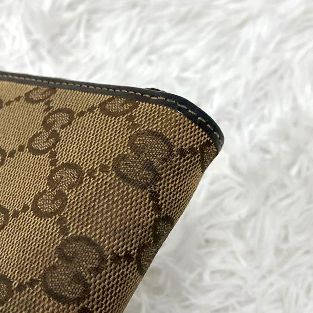 GUCCI　長財布　GG柄　キャンバス　ラブリーハート　ラウンドジップ