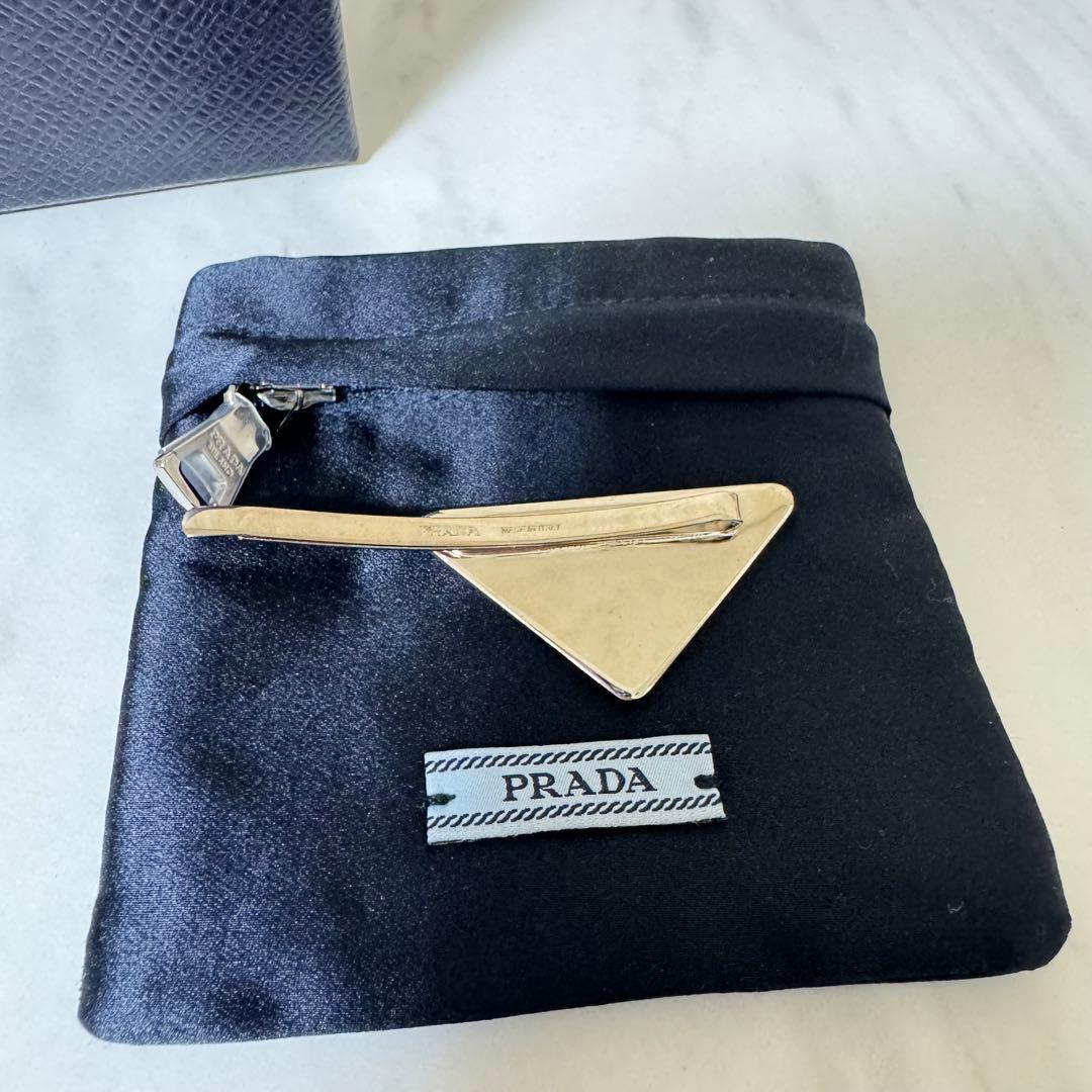 国内正規品 ＊ PRADA トライアングル ヘアピン メタルヘアクリップ