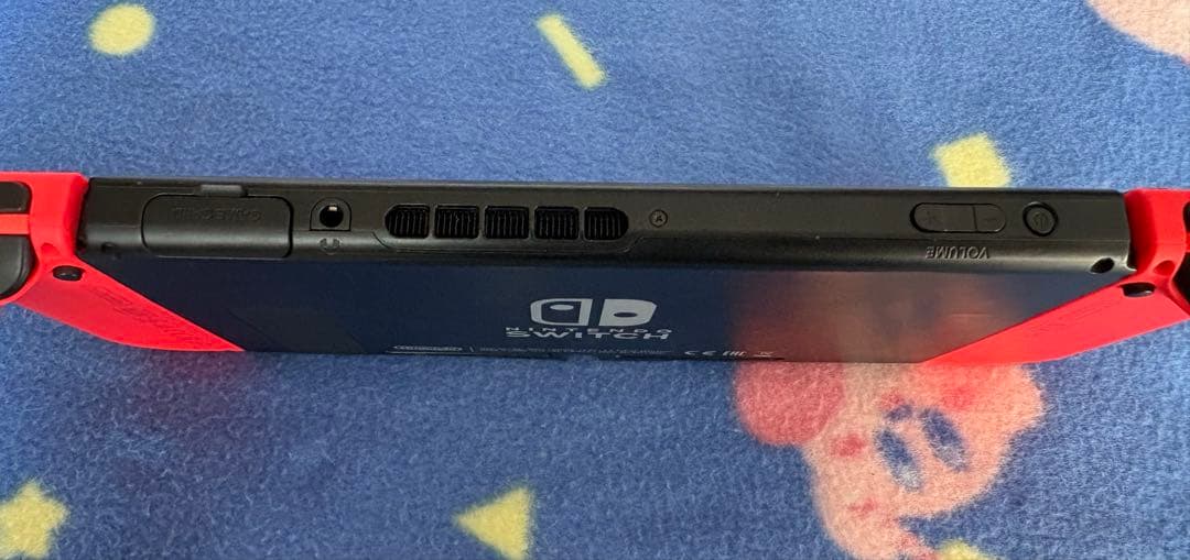 Nintendo Switch 本体 ＋ Joy-Con ＋ キャリングケース