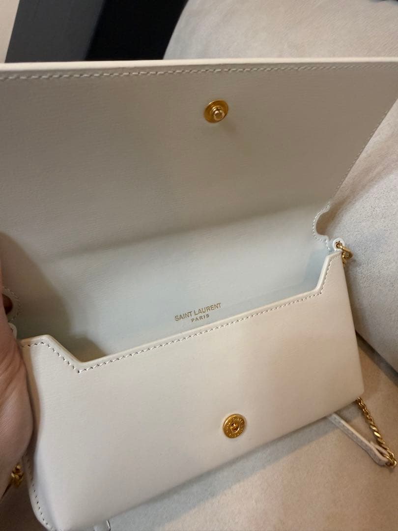 サンローラン YSL カサンドラ フォンホルダー 白