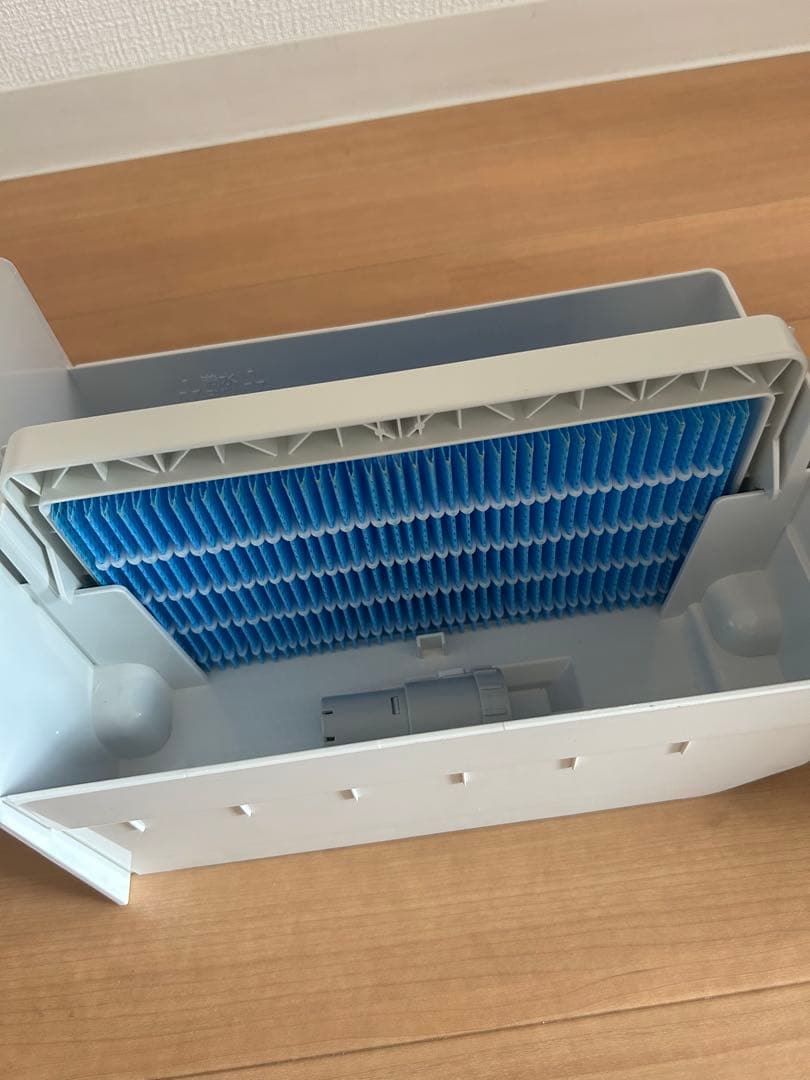 SHARP シャープ 加湿空気清浄機 プラズマクラスター KI-NS40ホワイト