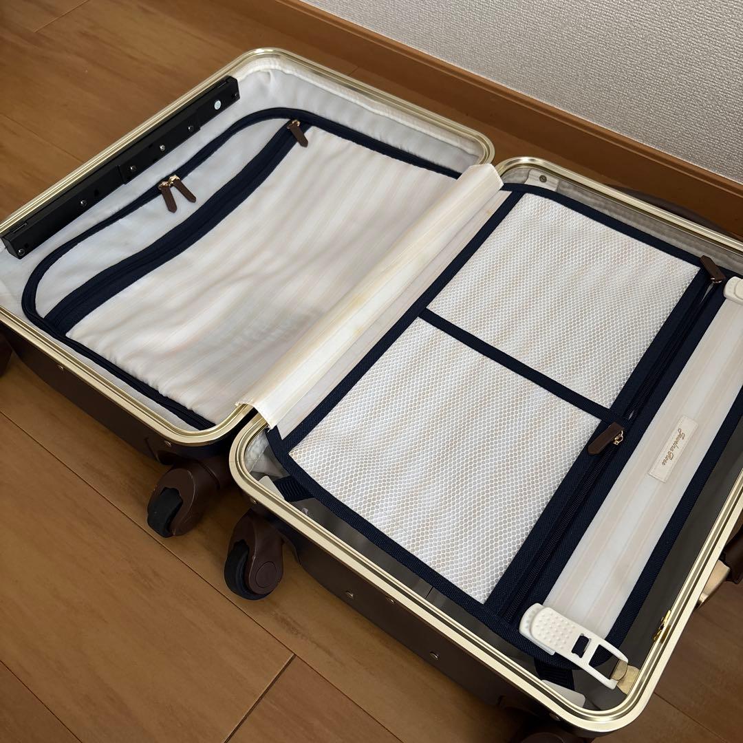 ジュエルナローズ キャリーケース