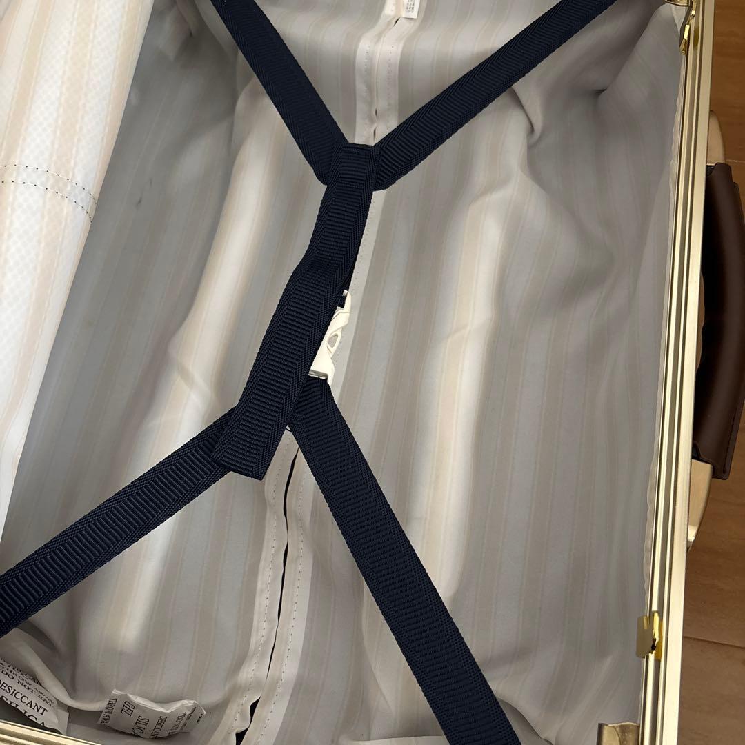 ジュエルナローズ キャリーケース