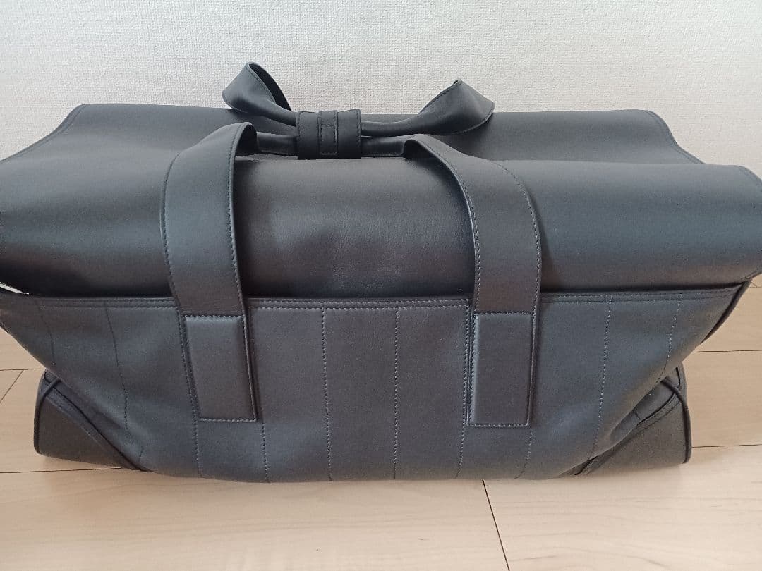 ✨BENTLEY ボストンバッグ✨ 高級車ブランド「ベントレー」のボストンバッグ