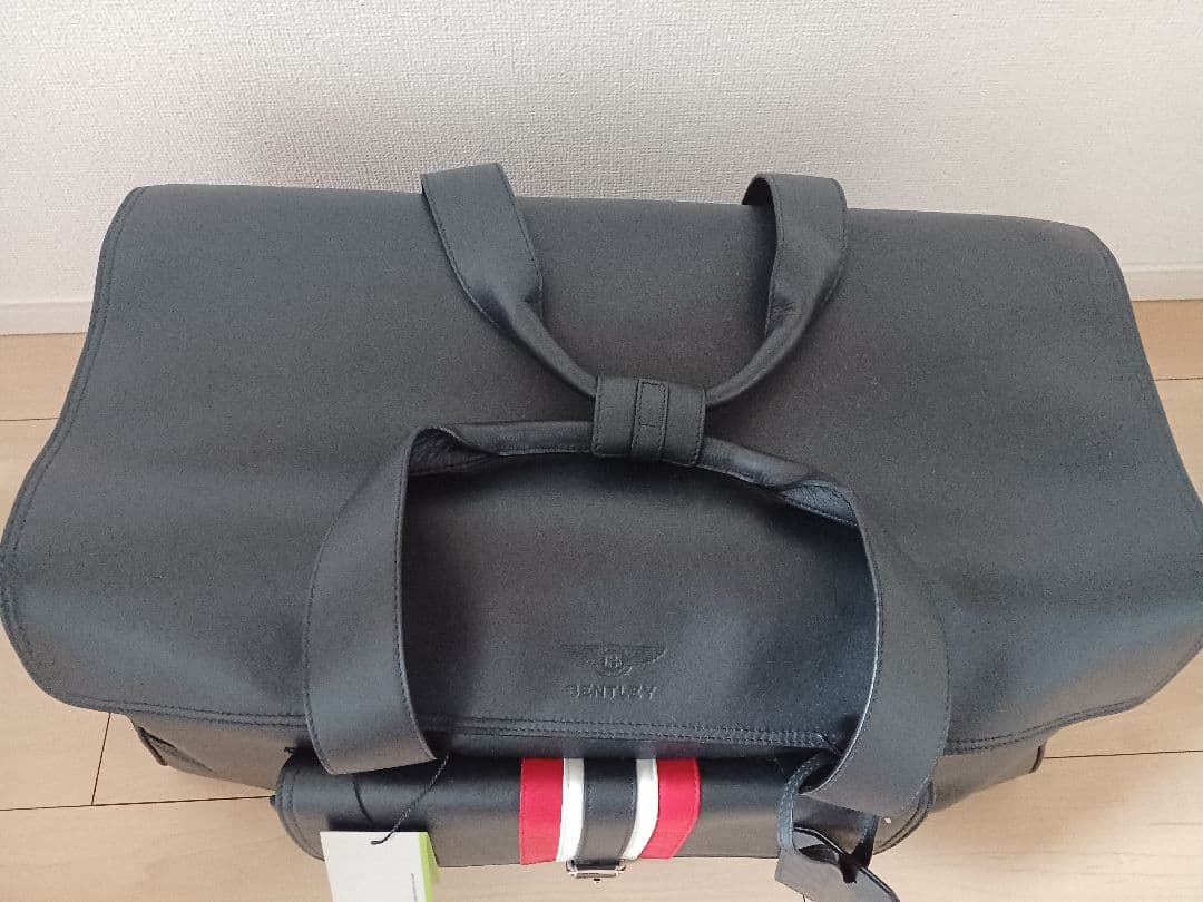 ✨BENTLEY ボストンバッグ✨ 高級車ブランド「ベントレー」のボストンバッグ