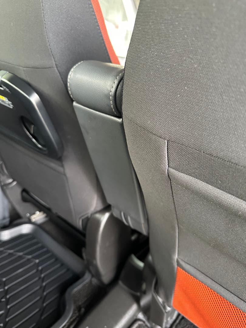 スズキ純正　オプション　レザー　アームレスト　ハスラー　MR52S MR92S