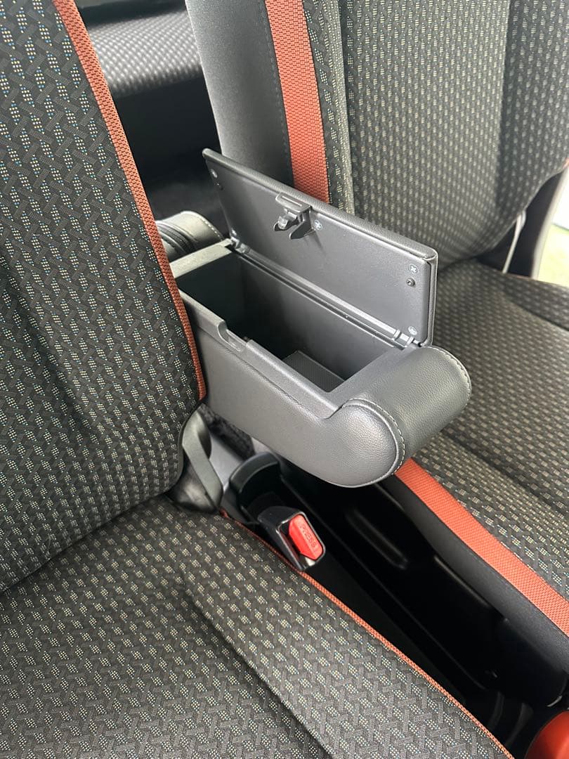 スズキ純正　オプション　レザー　アームレスト　ハスラー　MR52S MR92S