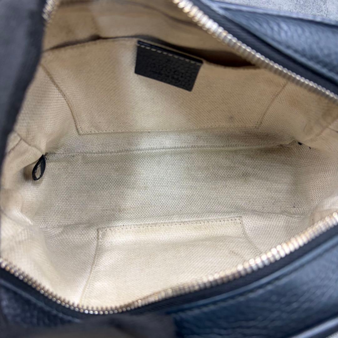 グッチ ソーホー ディスコバッグ カメラバッグ インターロッキング 紺 タッセル